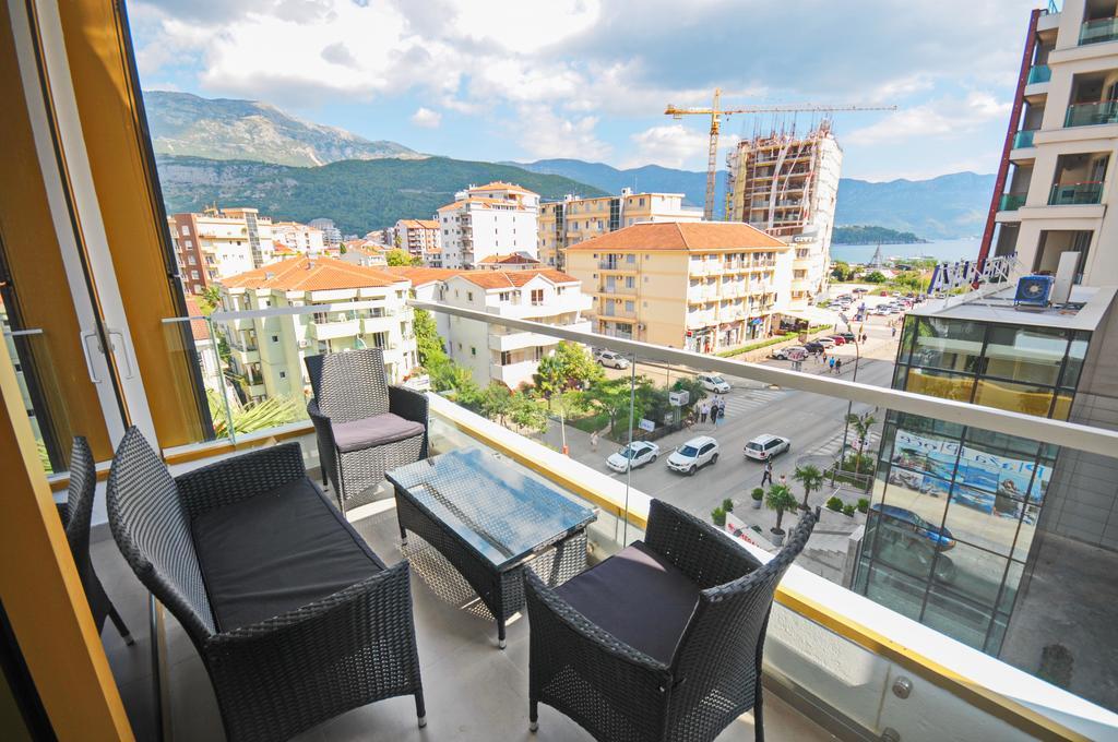 Sea Breeze Lux Apartments Budva Exterior photo