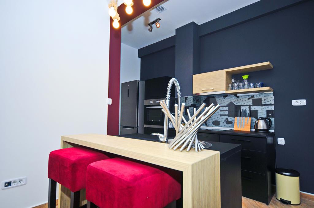 Sea Breeze Lux Apartments Budva Exterior photo
