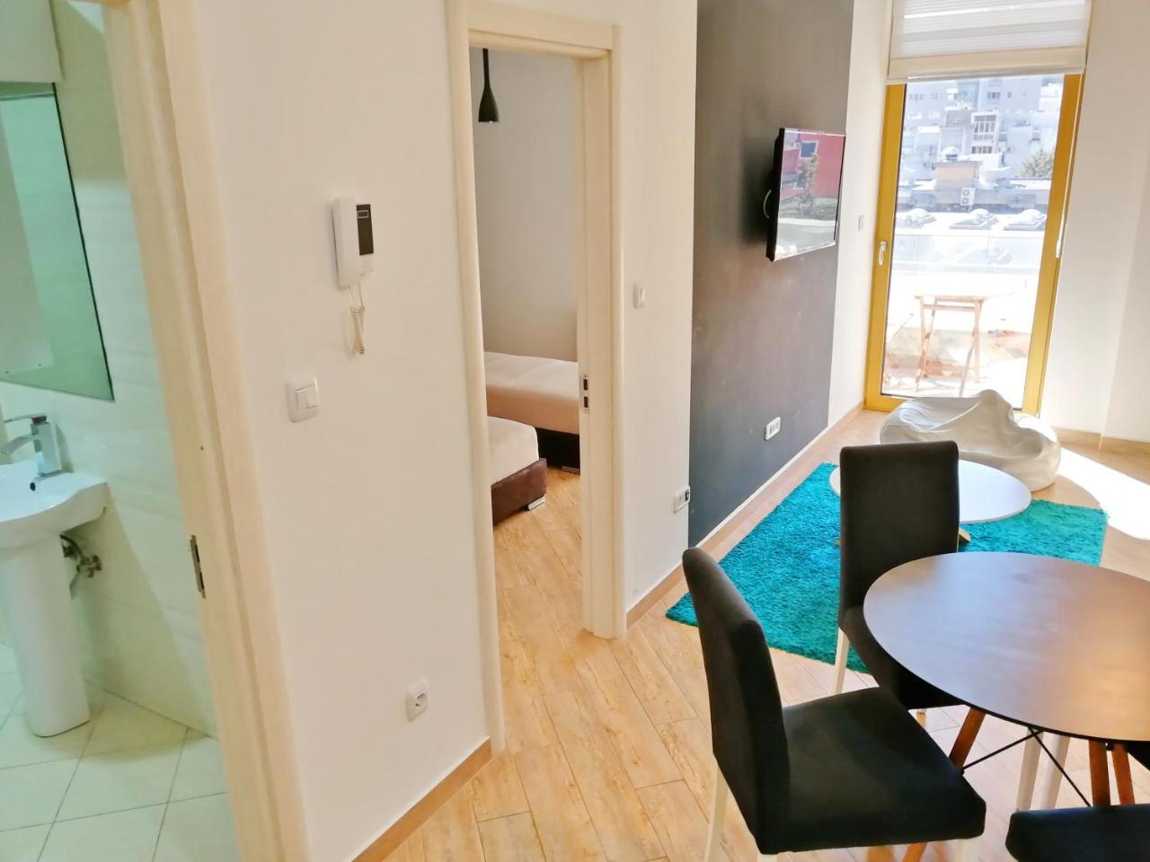Sea Breeze Lux Apartments Budva Exterior photo