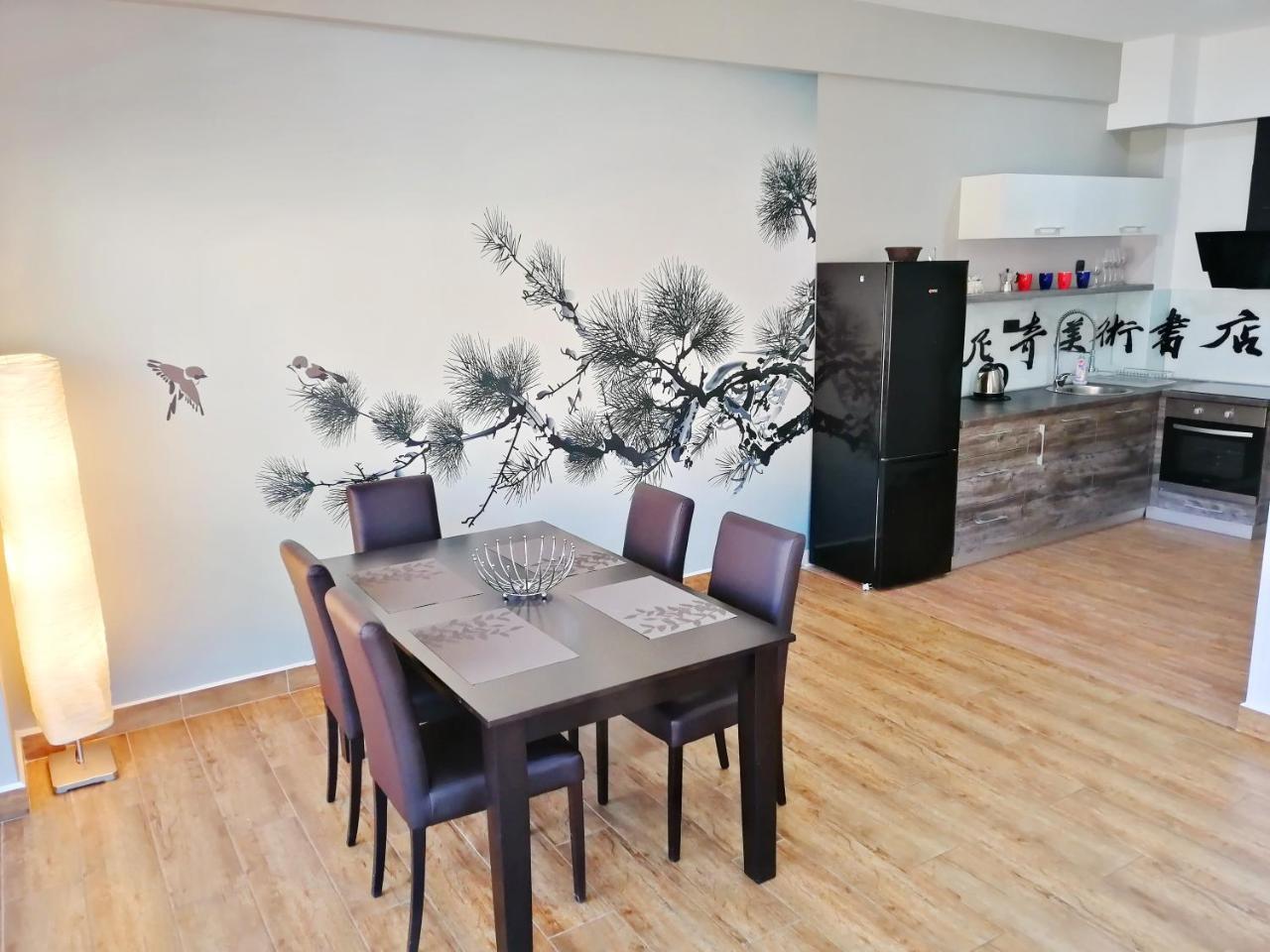 Sea Breeze Lux Apartments Budva Exterior photo